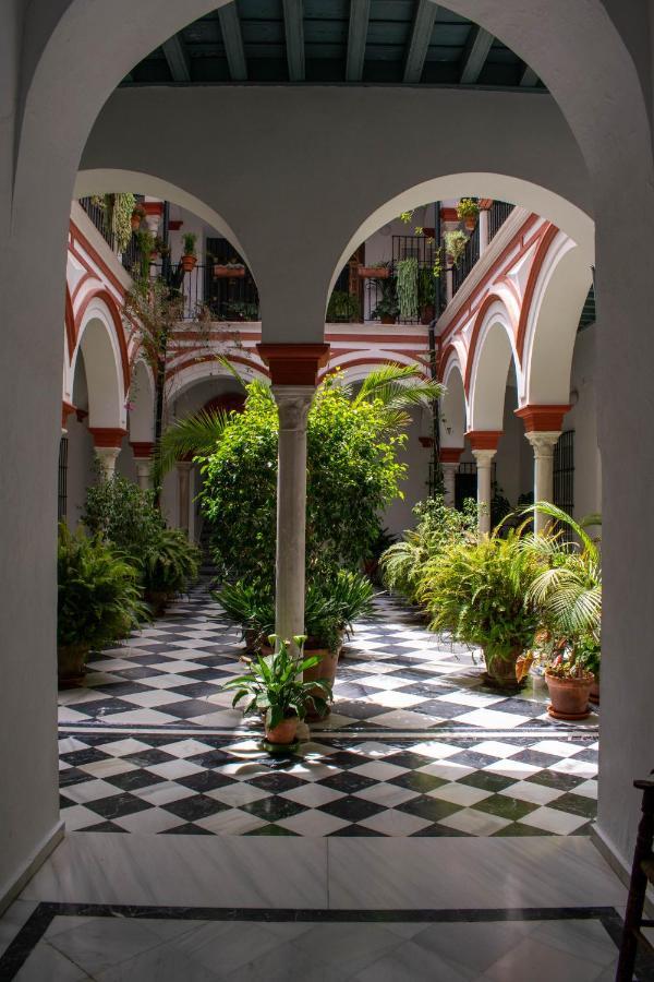 Sarah'S Home Seville Exterior photo